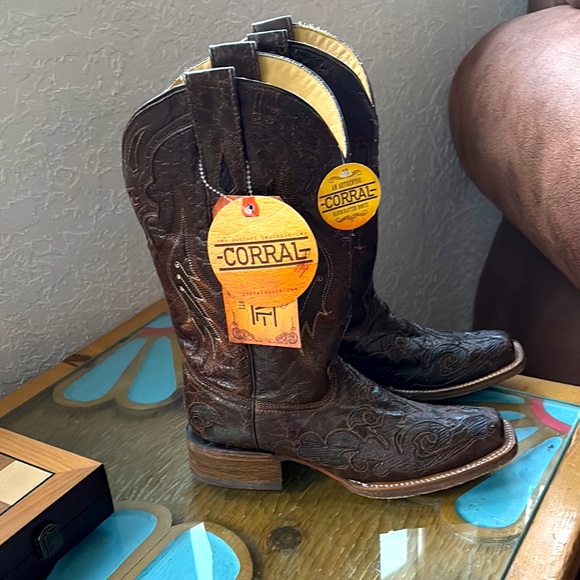 Corral Dark Brown Embossed Leather Boots - Picture 1 of 4